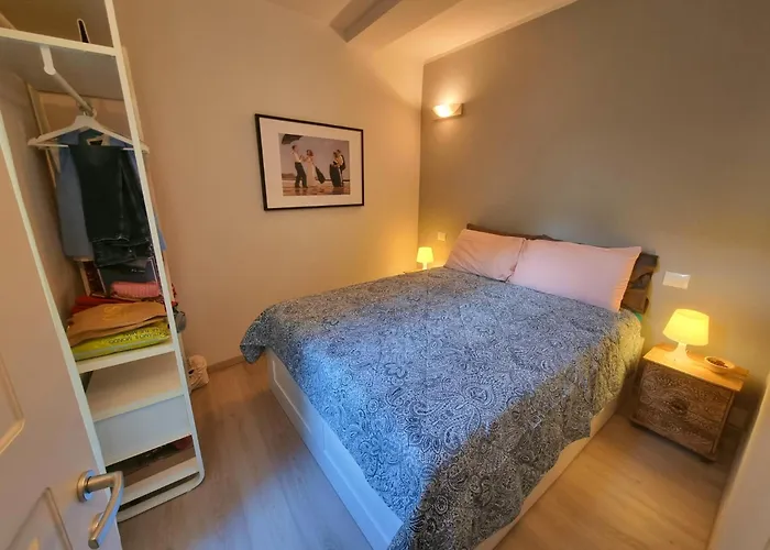 Anciua - Parking Free